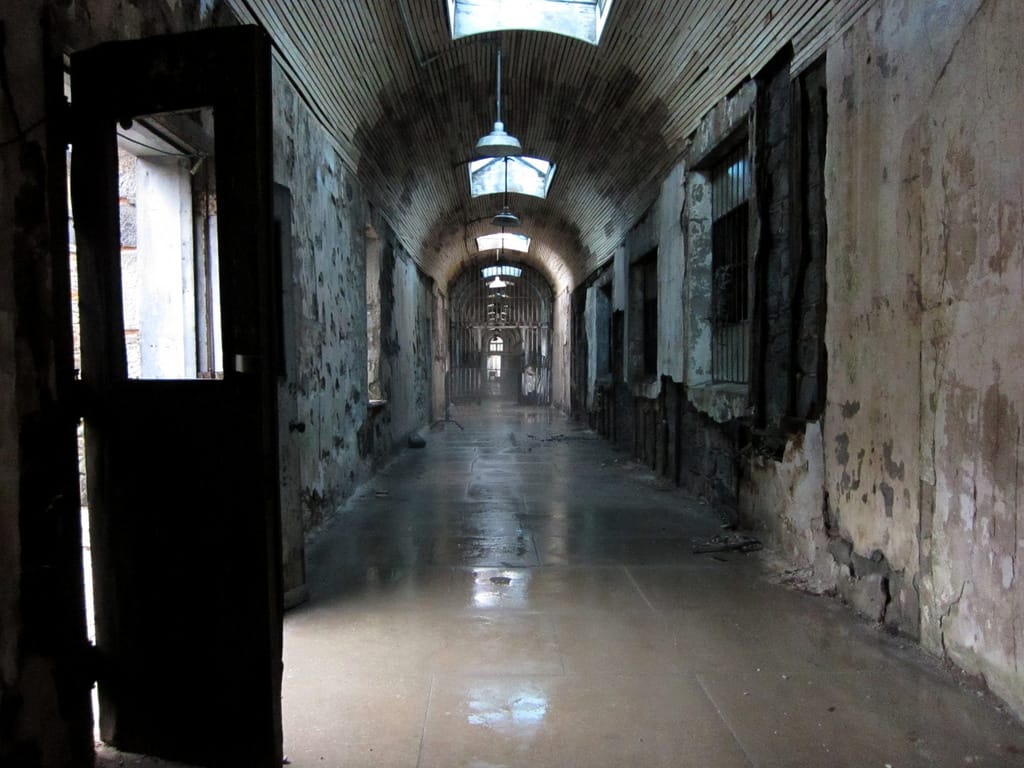 An Eastern State Penitentiary cellblock (photo by the author for Hyperallergic)