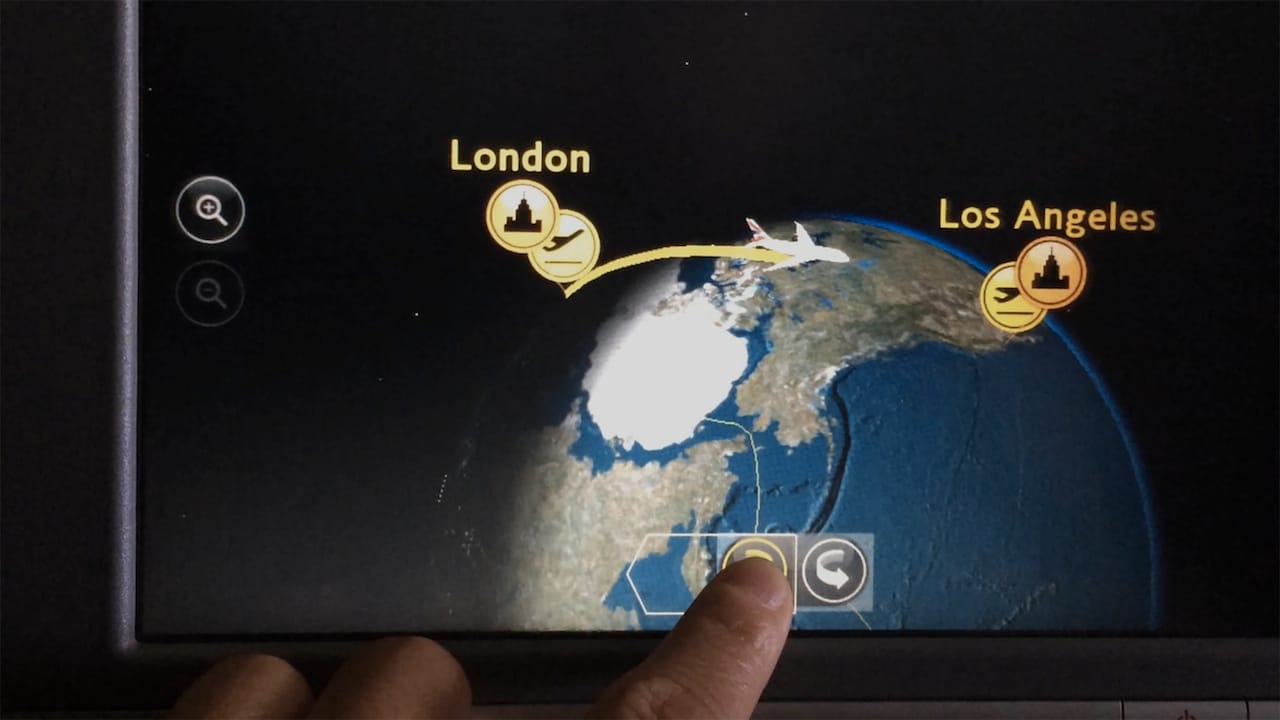 Lisa Tan, still from the "Waves" (2014–15), HD video with sound, 19 min, 23 sec (click to enlarge)