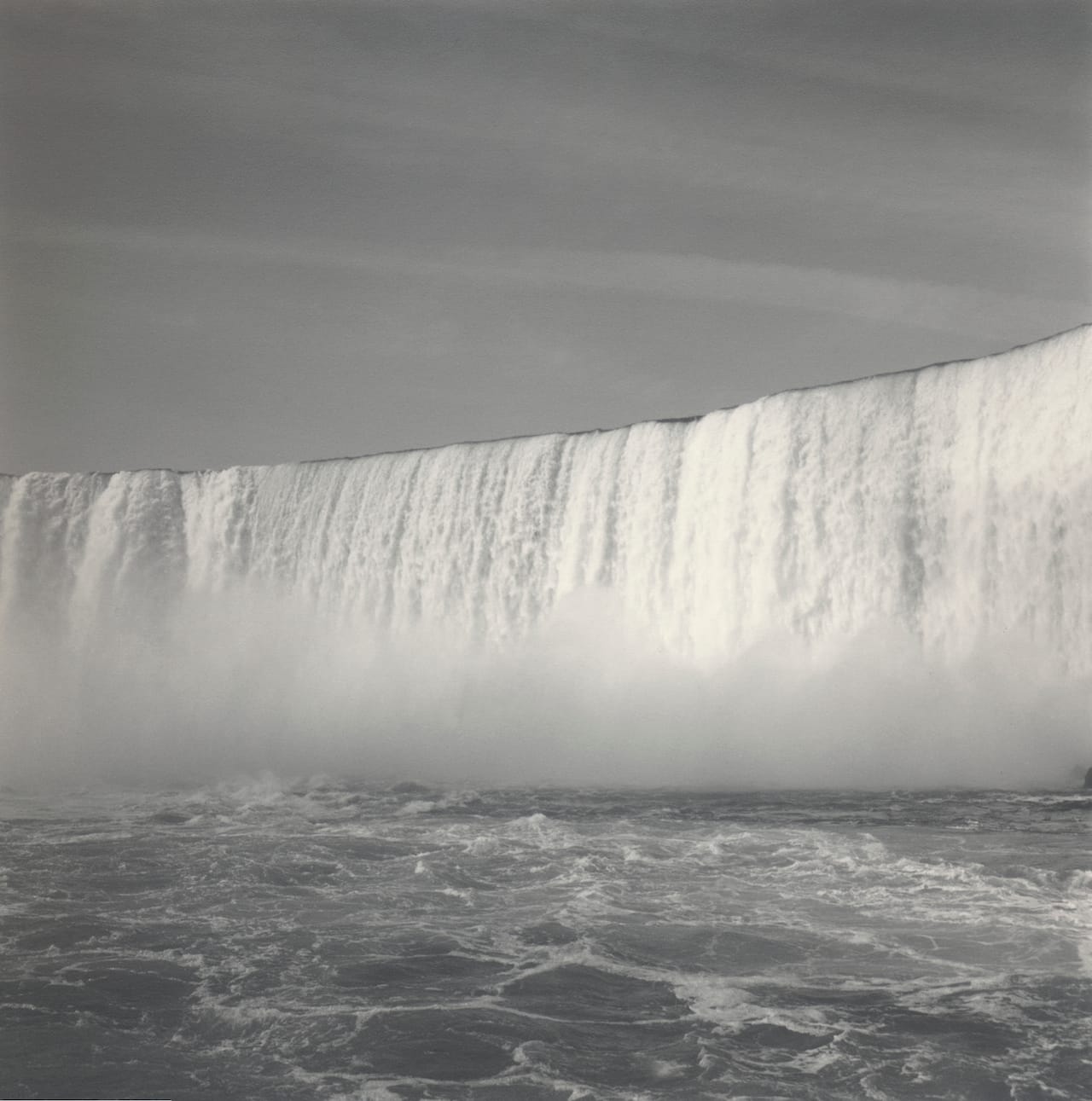 Lynn Davis, "Horseshoe Falls, Ontario Canada" (1992), silver gelatin print, 57 x 58 (Collection of the Artist, © Lynn Davis)