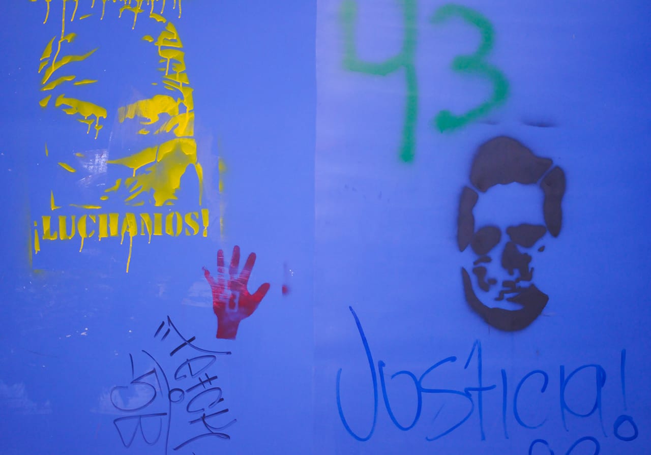 Detail of graffiti on a sculpture by Sebestián at the Museo de Arte Moderno