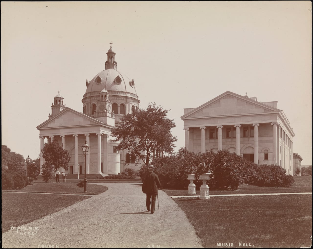 Snug Harbor Music Hall on Staten Island (1899) (courtesy Museum of the City of New York, Byron Company Collection)