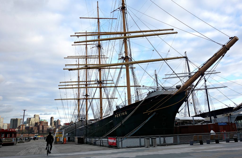 Tall ships at the South Street Seaport on Manhattan (all photos by the author for Hyperallergic unless indicated)