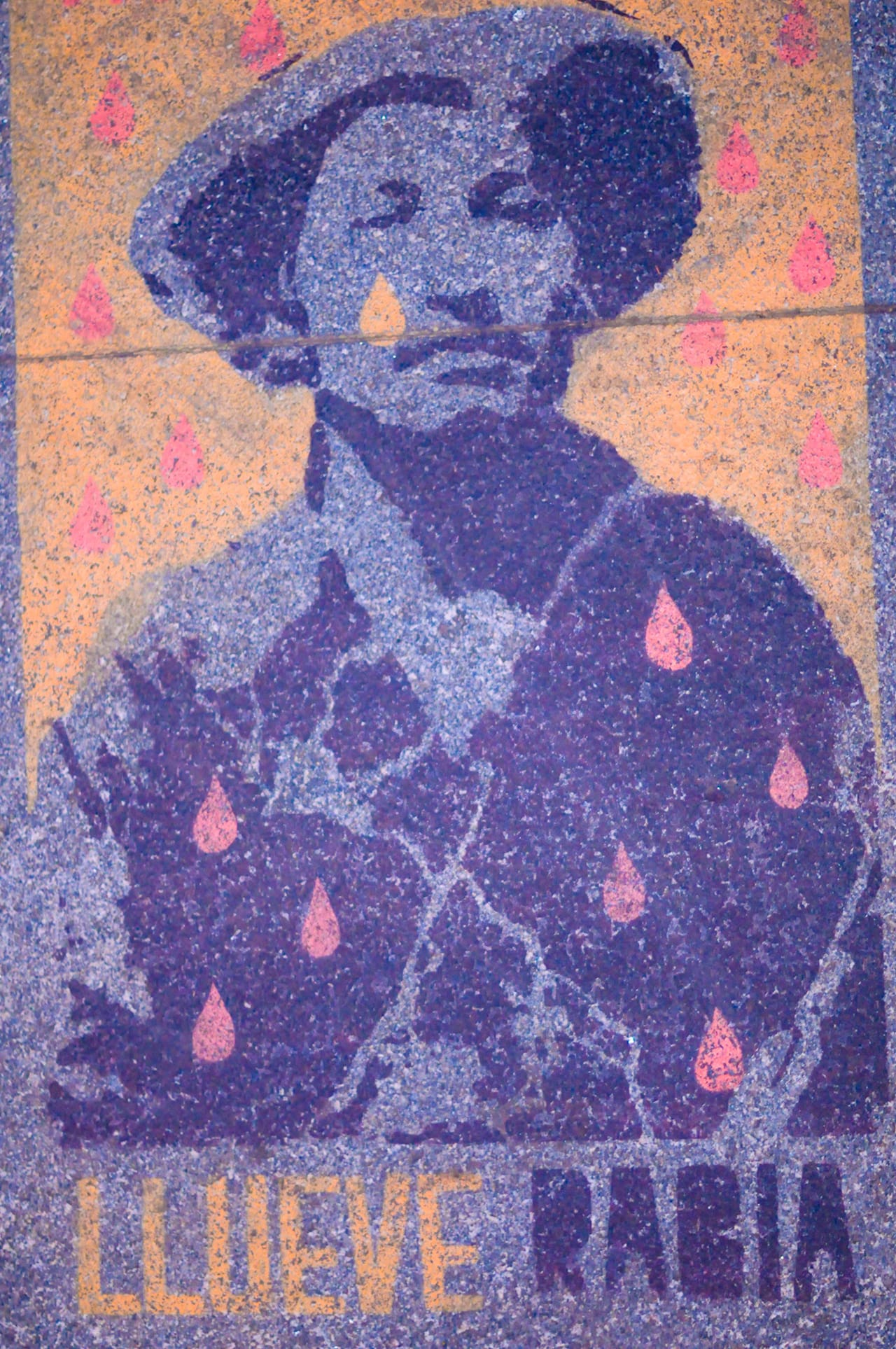 A stencil on the sidewalk along Reforma avenue