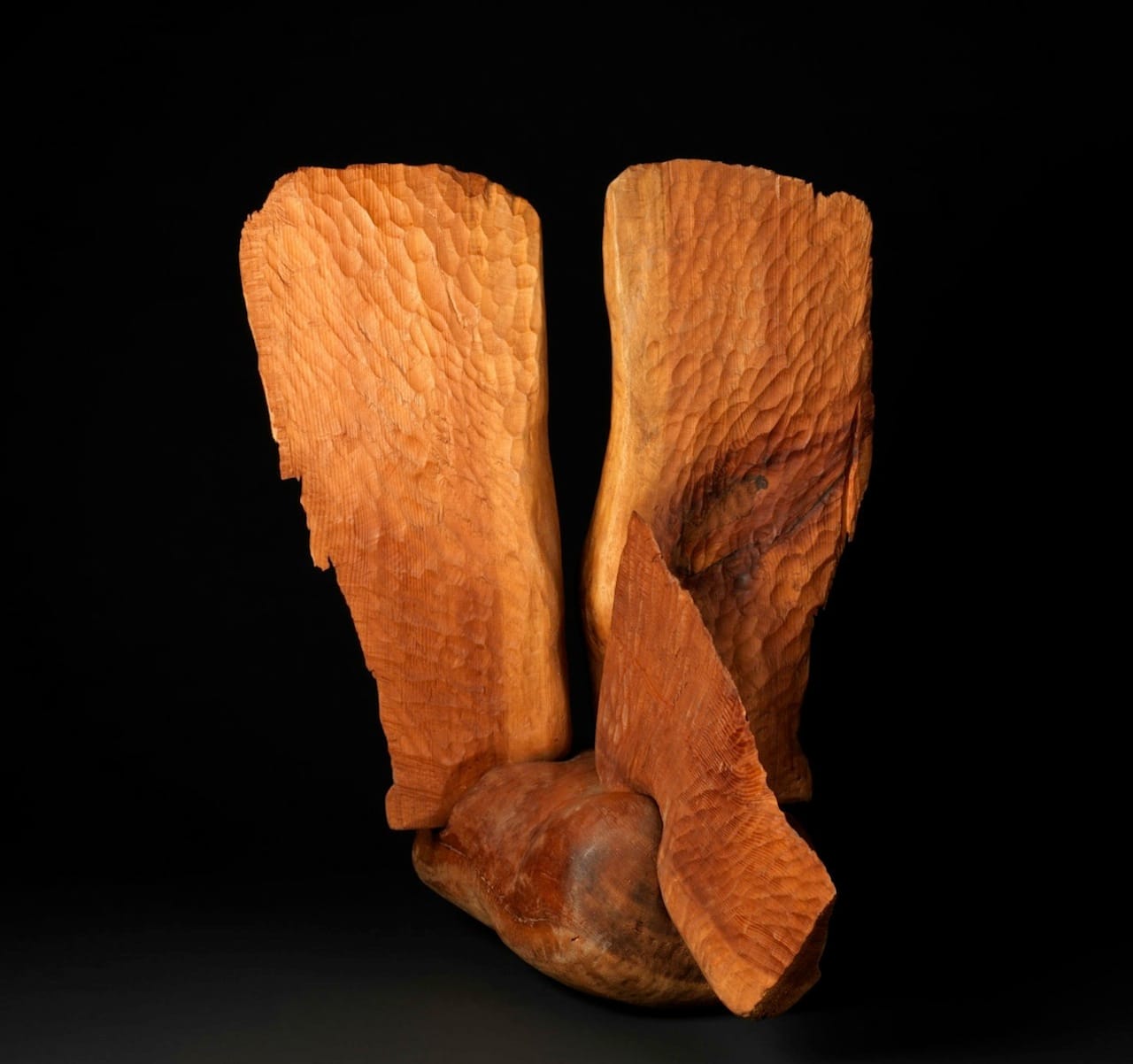 Tong King-sum, "Wings" (1984), pine, 80 x 76 x 100 cm (collection of Hong Kong Museum of Art, all images courtesy Hong Kong Museum of Art)