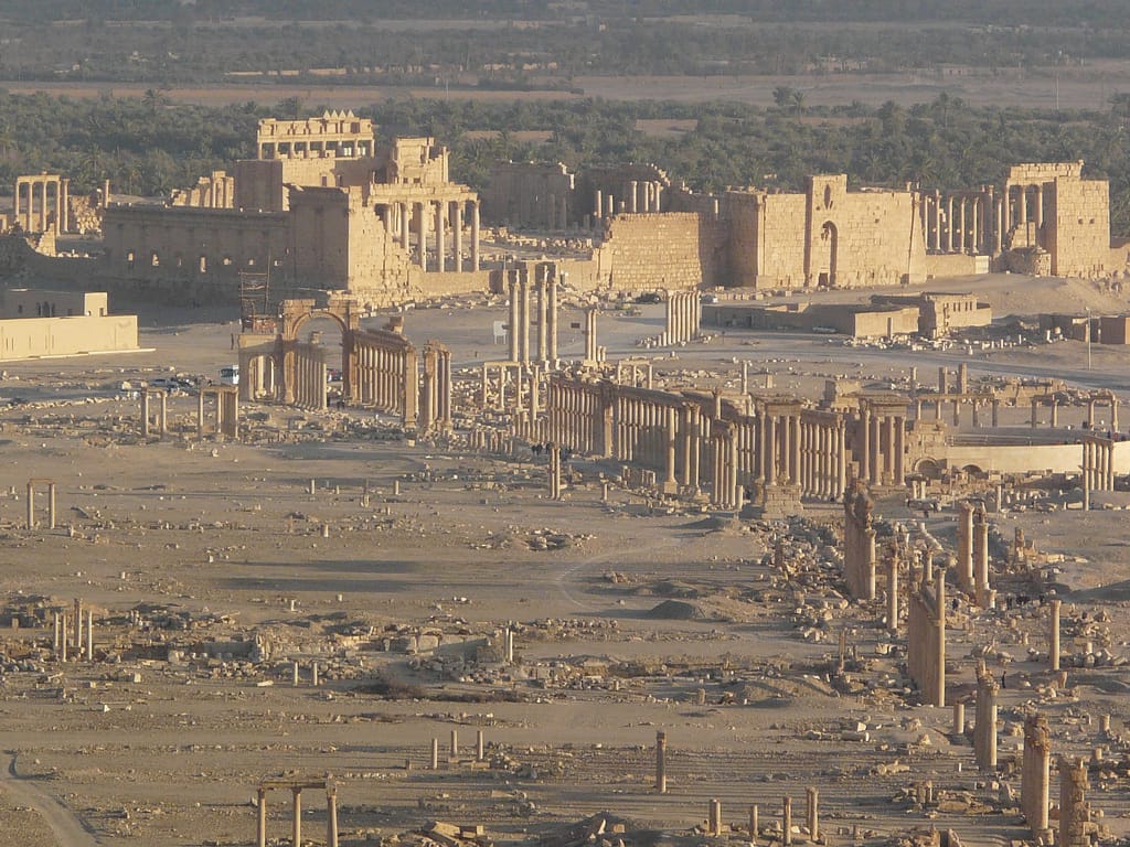 Aerial view of the site of Palmyra (photo by Varun Shiv Kapur, via Flickr)