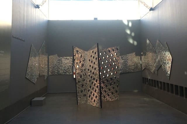 Sanaz Mazinani's Threshold, currently on view at the Asian Art Museum. All images by the author.