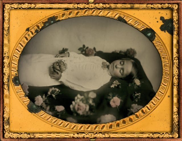 'Beyond the Dark Veil: Post Mortem & Mourning Photography from The Thanatos Archive'