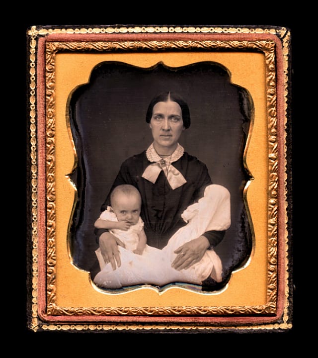 'Beyond the Dark Veil: Post Mortem & Mourning Photography from The Thanatos Archive'