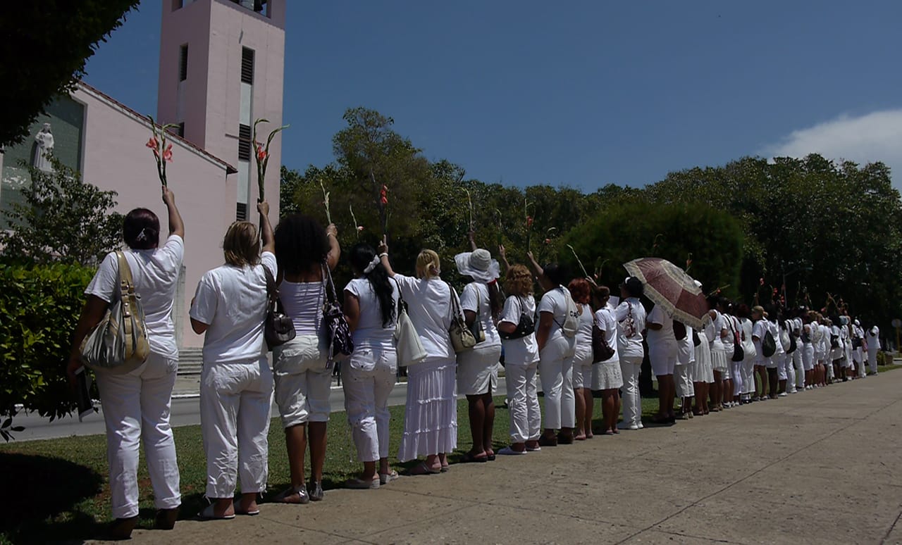 The Ladies in White in Havana in 2012 (photo by Wikipedia user Hvd69)