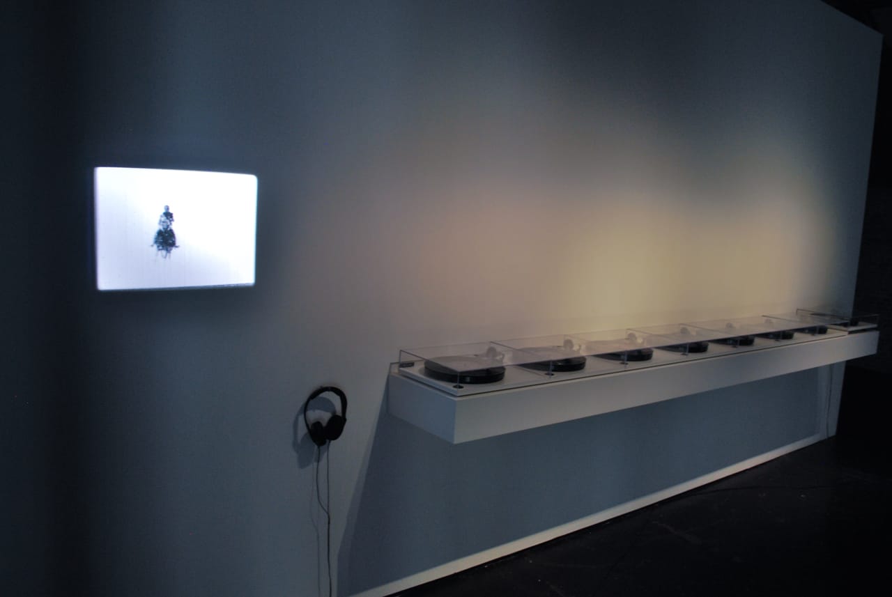 Patrick Bernatchez, "77 K, ler, 2e et 3e mouvement (Goldberg Experienced.03)" (2010-2011) 