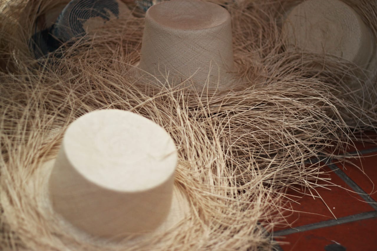 How the hats arrive to Cuenca’s factories