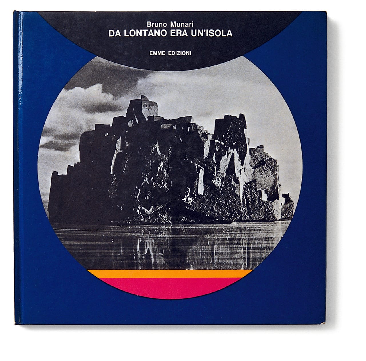 Da lontano era un’isola Image credit: Milan: Emme Edizioni, 1971 