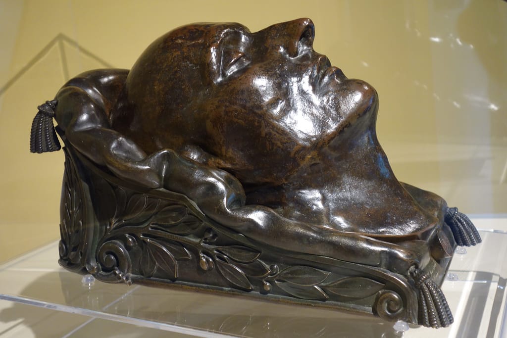 Napoleon's death mask n the Louisiana State Museum in New Orleans (photo by the author for Hyperallergic)