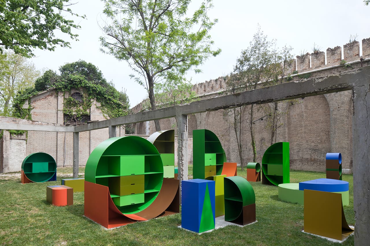 Emily Floyd, “Labour Garden” (2015)