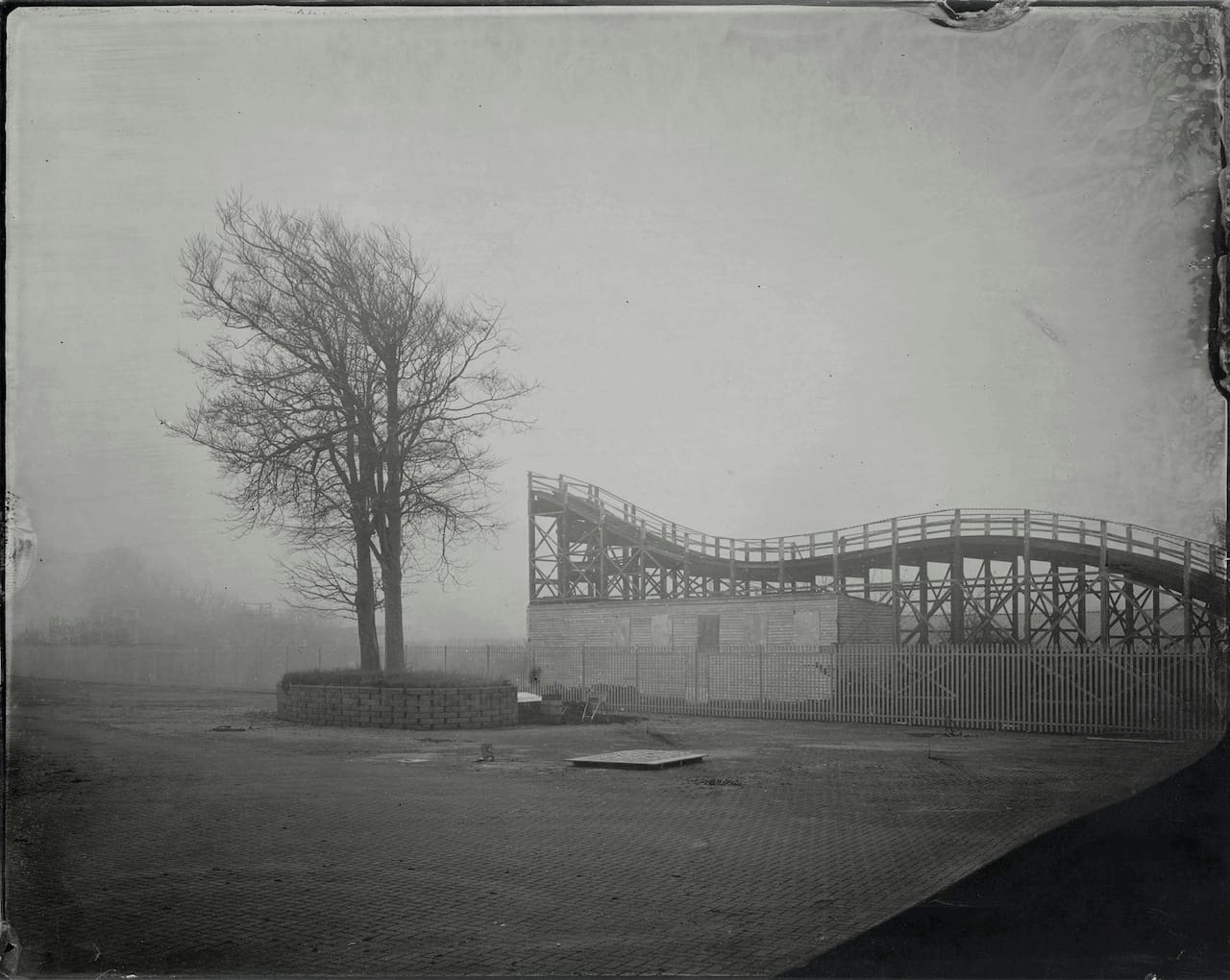 03_PressImage l Rob Ball, Scenic Railway (in fog), 2013-2015