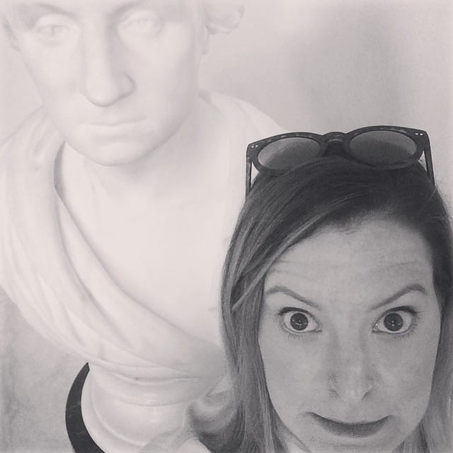 A visitor snaps a selfie with a bust of George Washington (photo via @mselle_ny /Instagram)