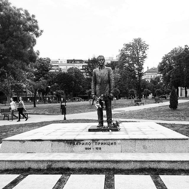 A statue of Gavrilo Princip in central Belgrade (Image via Instagram/dejandoc)