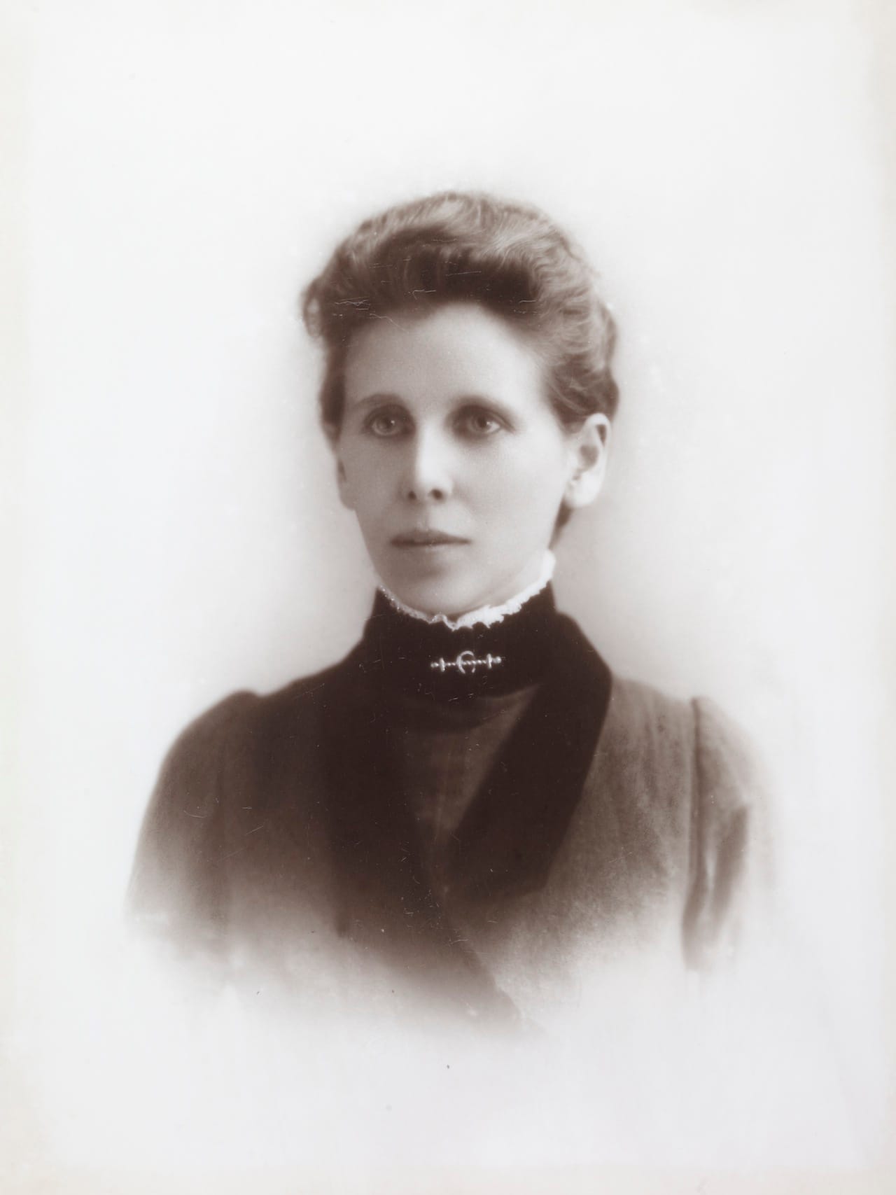 Soldiers and Suffragettes - The Photography of Christina Broom