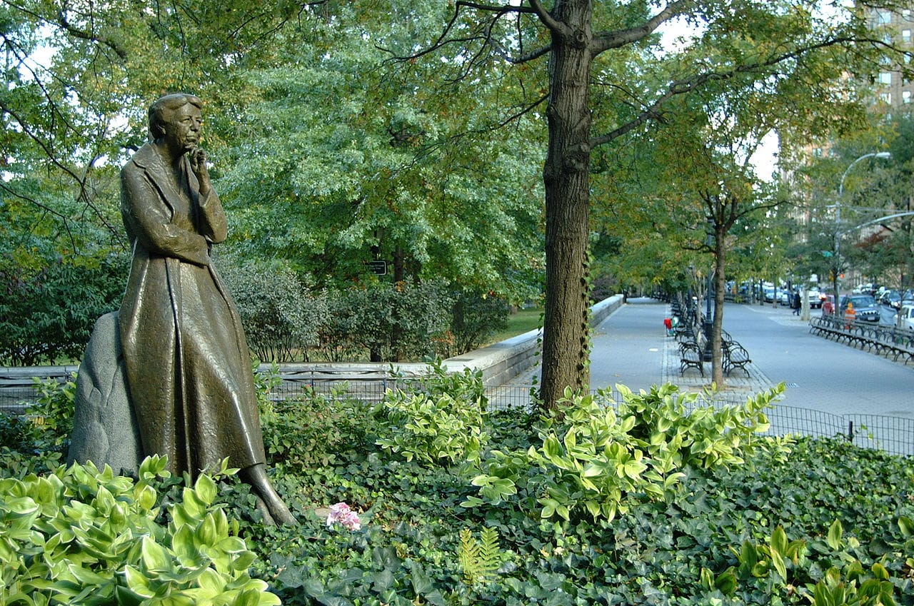 Statue of Eleanor Roosevelt in Riverside Park (photo by C.M. de Talleyrand-Périgord, via Wikimedia)