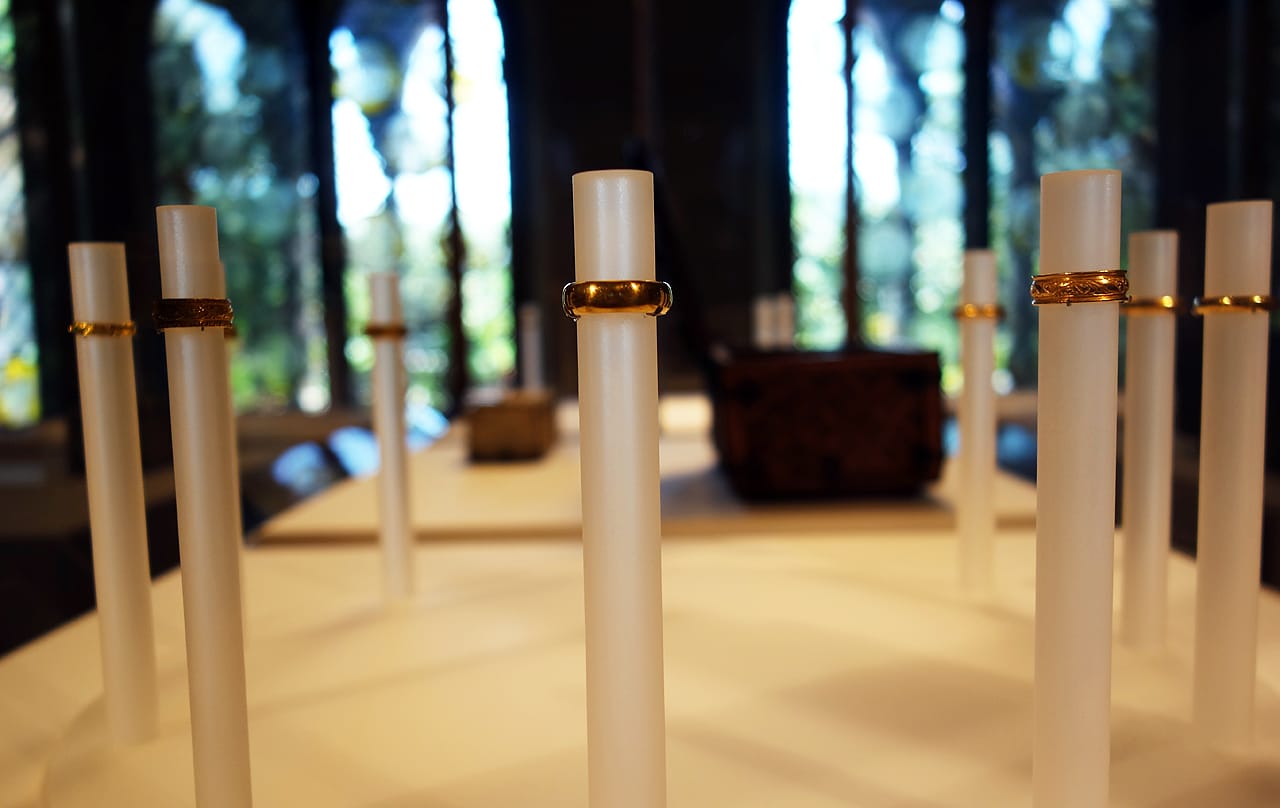 Posy rings with hidden interior inscriptions