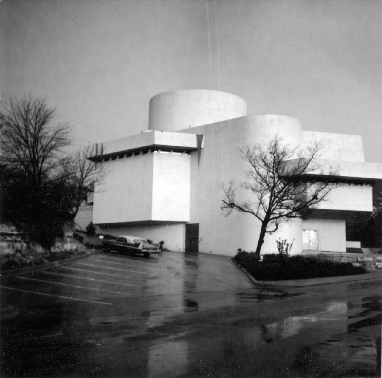 The Kalita Humphreys Theater in Dallas (Image via Wikimedia) 