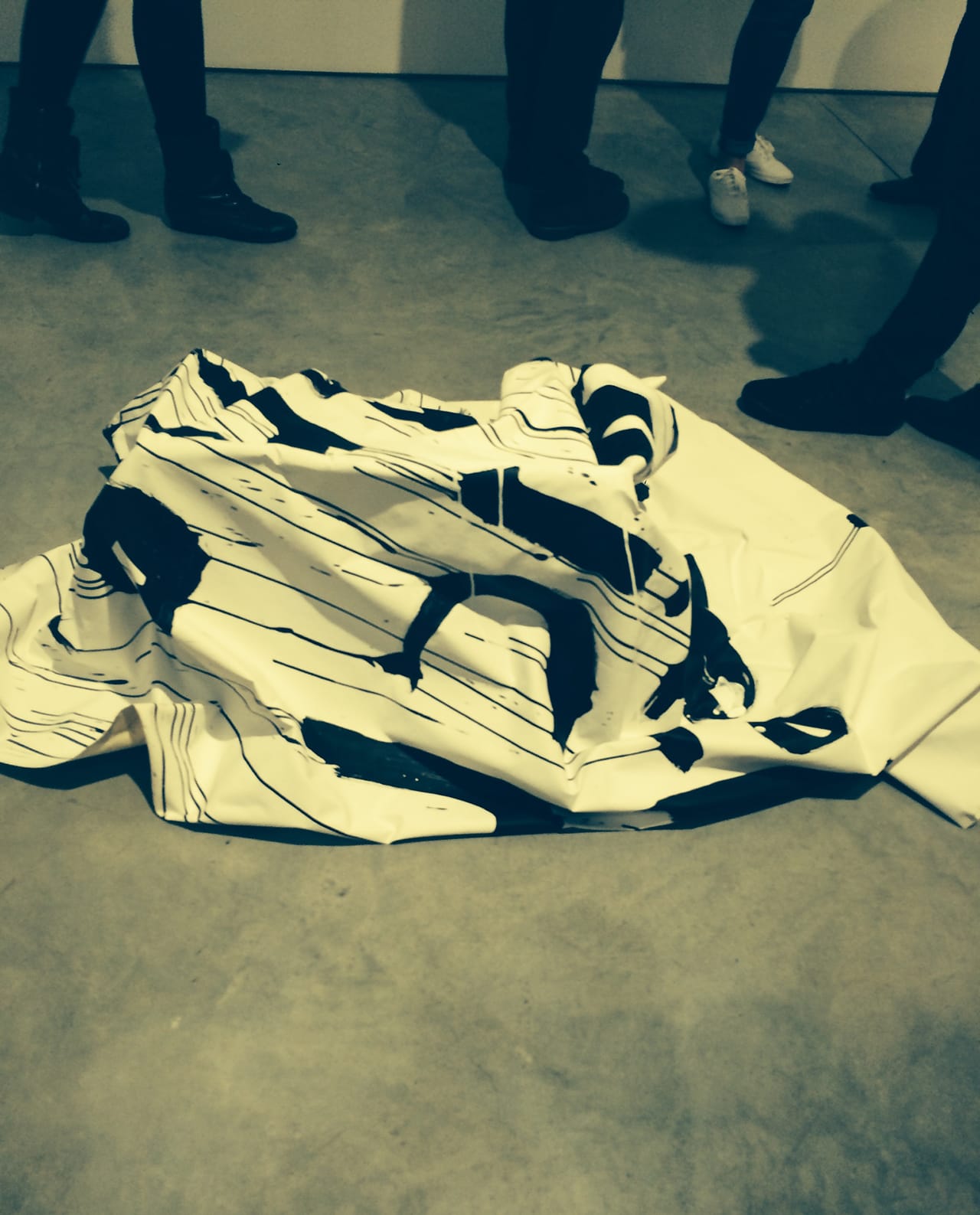 Kim Gordon, “Bauhaus Inspired Living.com” (2014), acrylic on gessoed canvas with aqua-resin and fiberglass, 13 1/2 x 34 x 51 1/2 inc (photo by Alex Shaw)