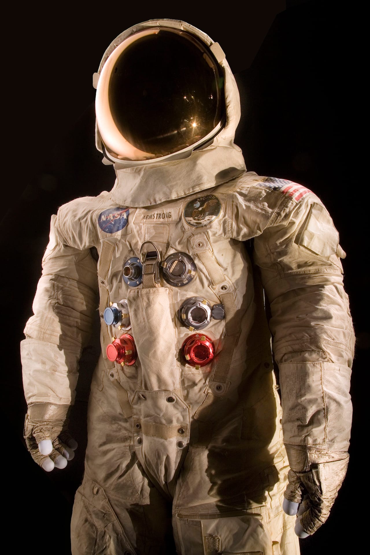 This spacesuit was worn by astronaut Neil Armstrong, Commander of the Apollo 11 mission, which landed the first man on the moon on July 20, 1969. (photo by Eric Long, National Air and Space Museum, Smithsonian Institution)