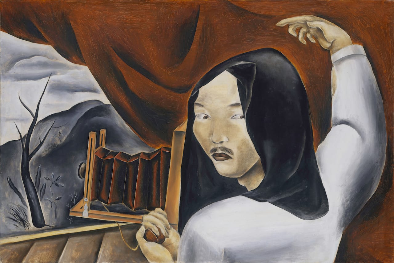 Yasuo Kuniyoshi, “Self-Portrait as a Photographer” (1924), oil on canvas (courtesy Metropolitan Museum of Art, © Estate of Yasuo Kuniyoshi/Licensed by VAGA, New York, NY) (click to enlarge)