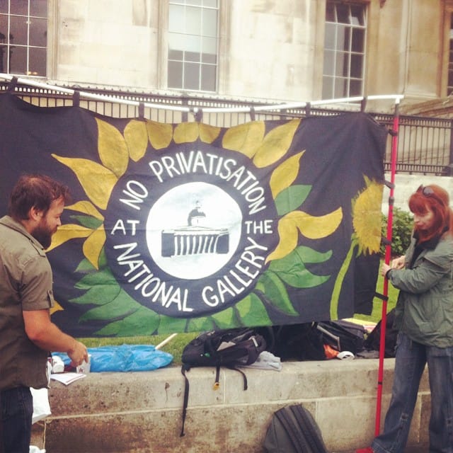 (photo by @jameskemmenoe/Instagram)