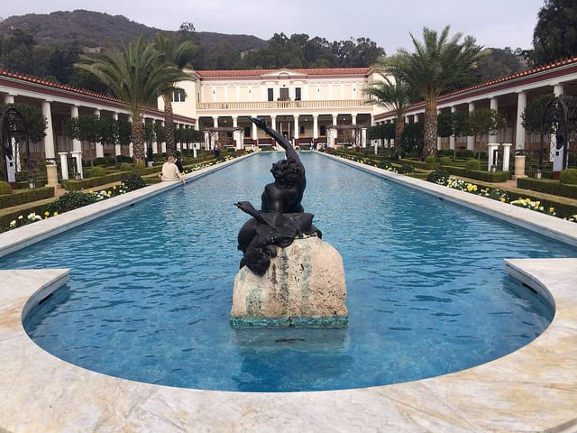 A view of the Getty Villa, which houses the museum's collection of Ancient art. (photo by Hrag Vartanian/Hyperallergic)