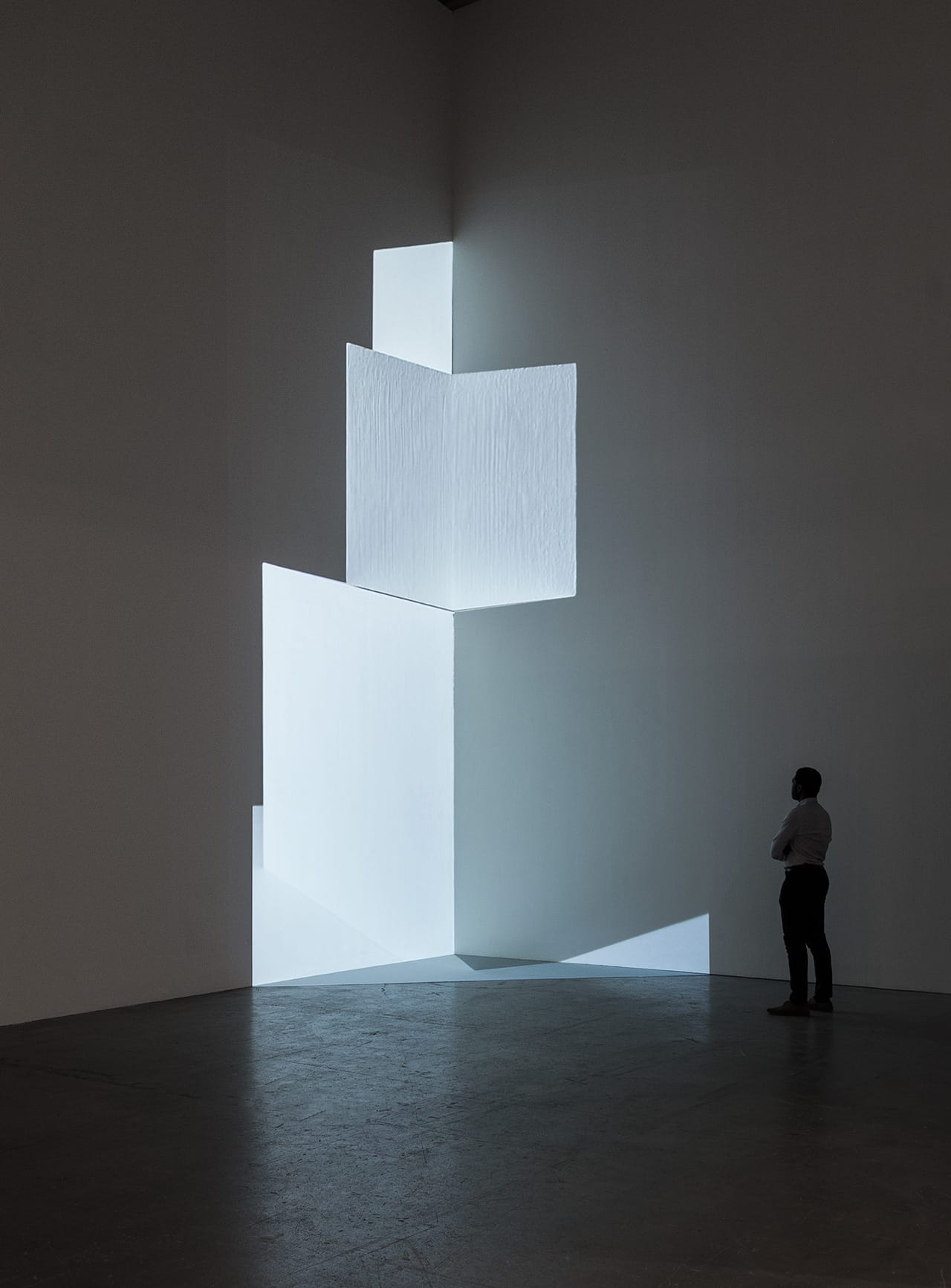 Installation view of Barbara Kasten, "Axis" (2015), video projection at the Institute of Contemporary Art, University of Pennsylvania (photo by Constance Mensh)