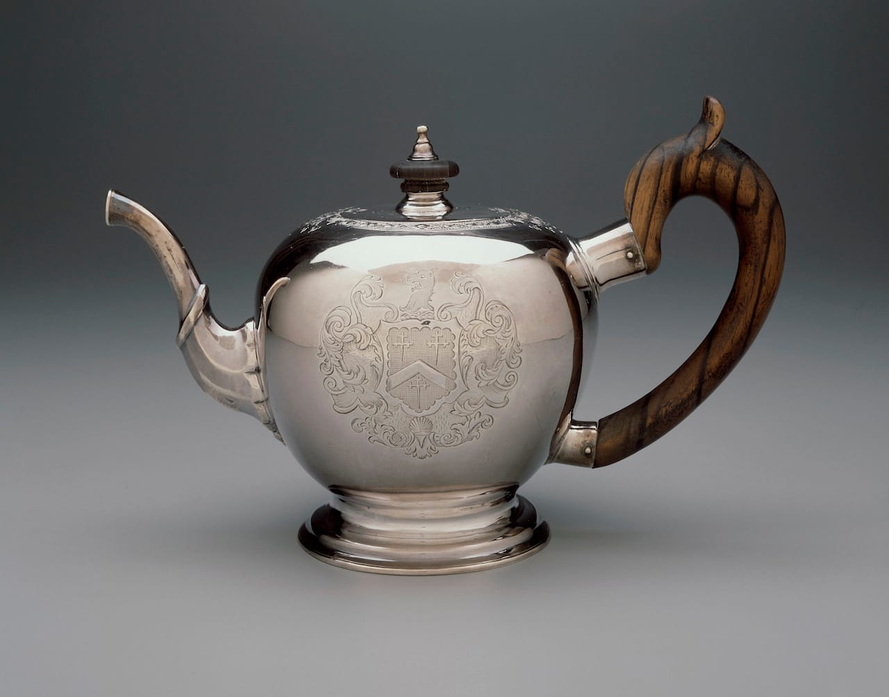 Teapot by Jacob Hurd (Boston, about 1730–35), silver (Gift of William Storer Eaton in the name of Miss Georgiana G.  Eaton, © Museum of Fine Arts, Boston)
