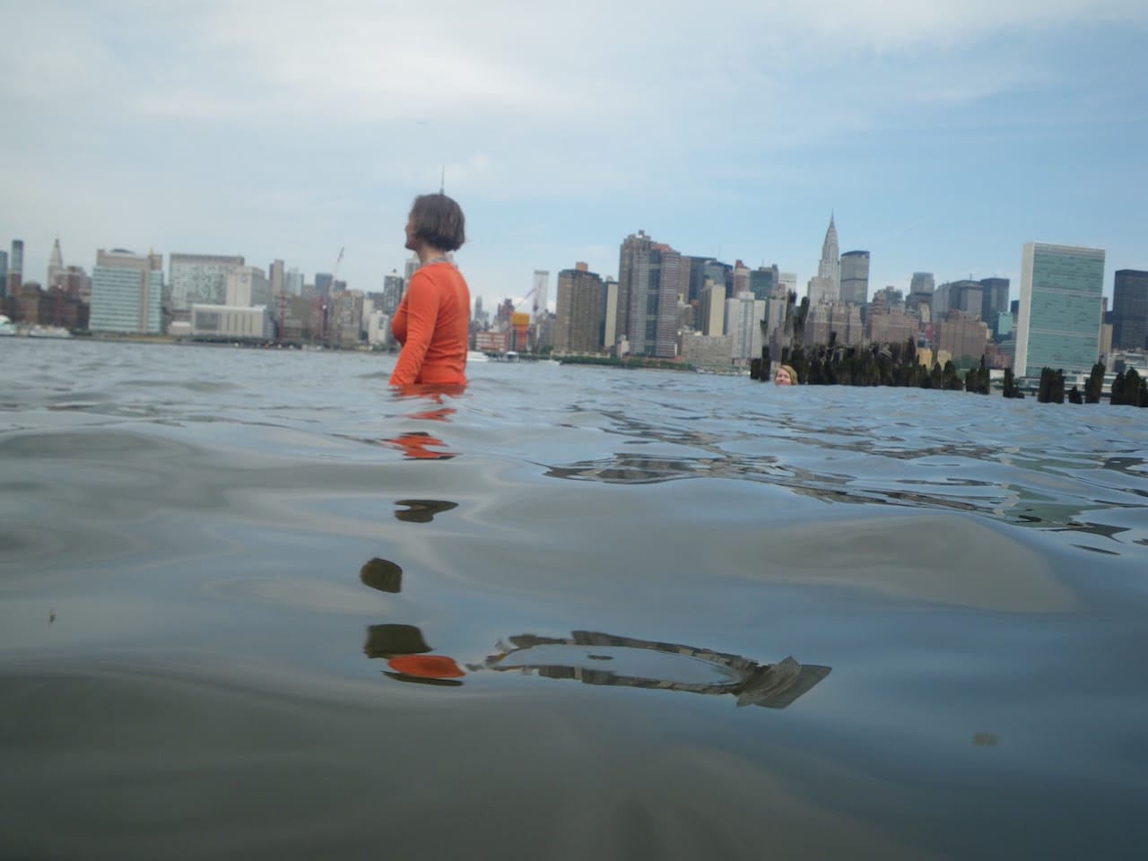 Sarah Cameron Sunde,  research documentation of "36.5 / a durational performance with the sea" (2015)  in New York City (photo by Marie Lorenz, courtesy the artist)