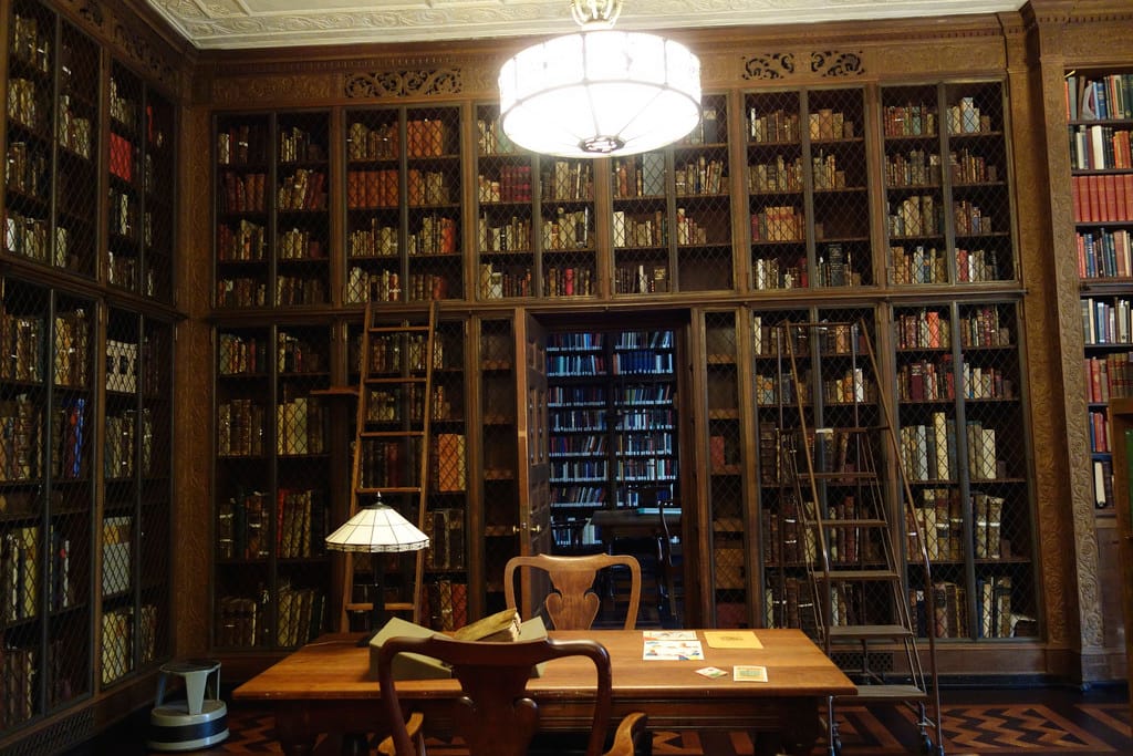 Rare Book Room at the New York Academy of Medicine (photo by the author for Hyperallergic)