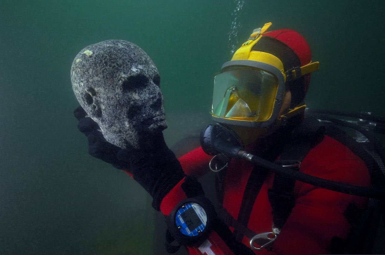 Head of a priest, Ptolemaic Period, found at Alexandria east harbor, Egypt (© Franck Goddio/Hilti Foundation, photo by Christoph Gerigk)