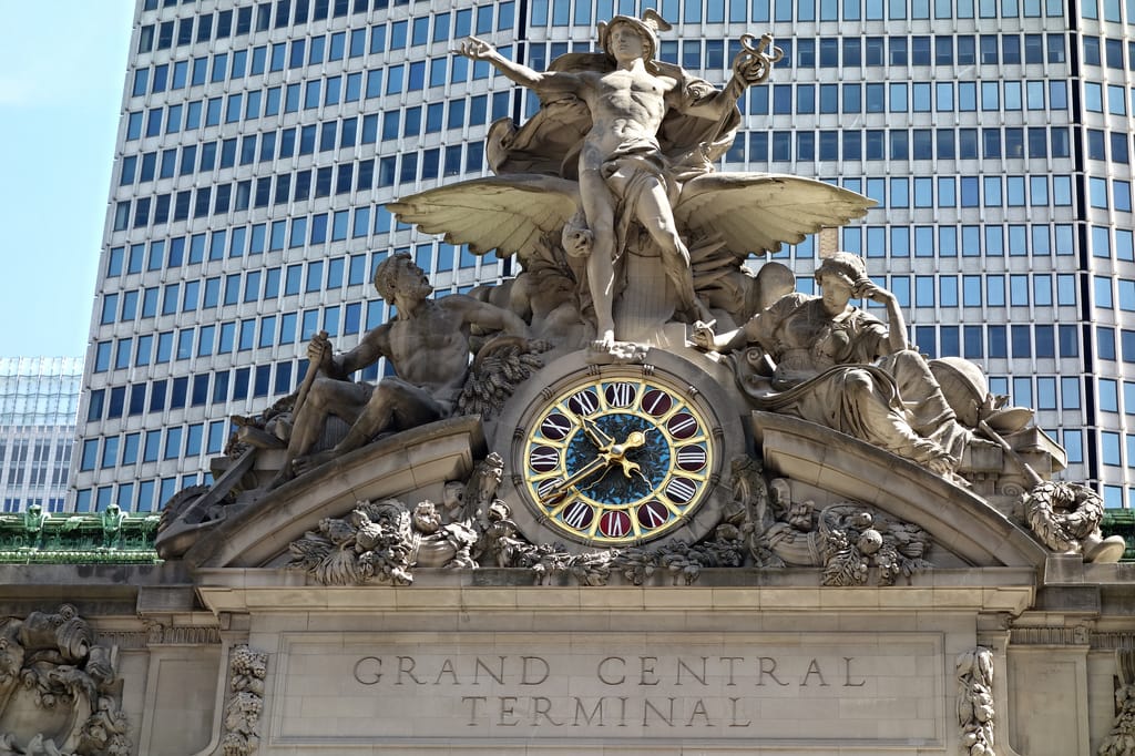 The Tiffany clock on Grand Central Terminal (photo by the author for Hyperallergic)