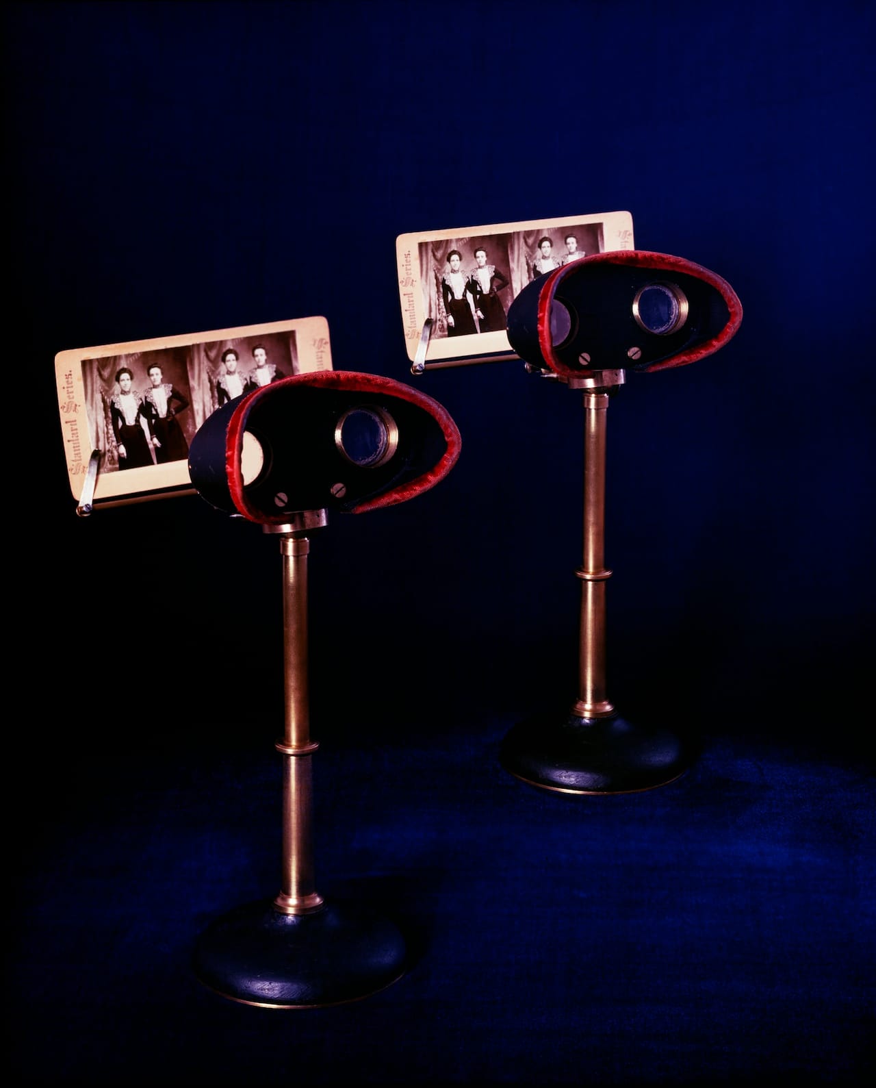 Sarah Charlesworth, Doubleworld, from the “Doubleworld” series, 1995. Cibachrome print with mahogany frame, 51 x 41 in (129.5 x 104.1 cm). Courtesy the Estate of Sarah Charlesworth and Maccarone Gallery, New York)