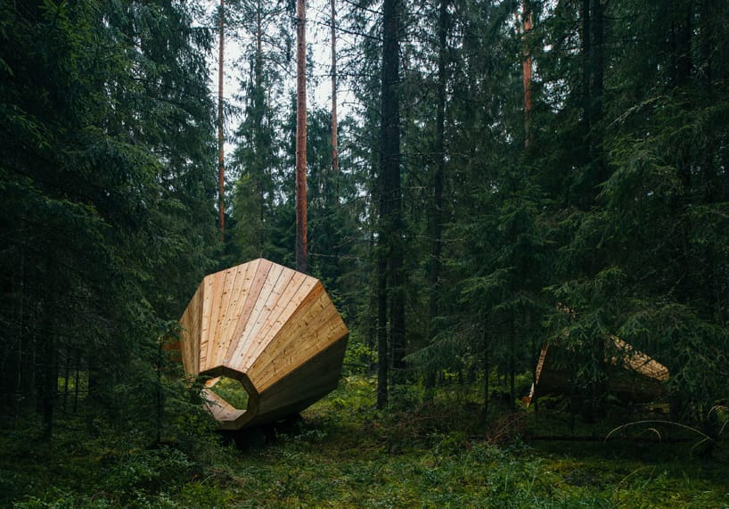 Wooden megaphones built by Estonian Academy of Arts students in the RMK Pähni Nature Centre (photo by Tõnu Tunnel)