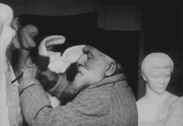 Auguste Rodin at work in 1915 (screenshot via YouTube)
