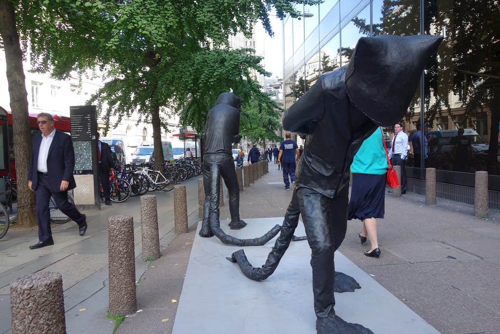 Laura Ford, "Days of Judgement - Cats 1&2," installed at 150 Leadenhall Street