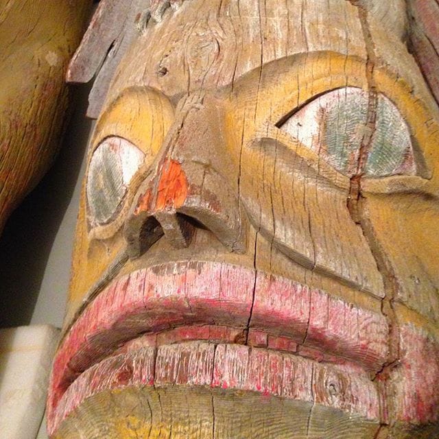 The totem pole returned to the Tlingit people by the Honolulu Museum of Art (photo by @honolulumuseum/Instagram)