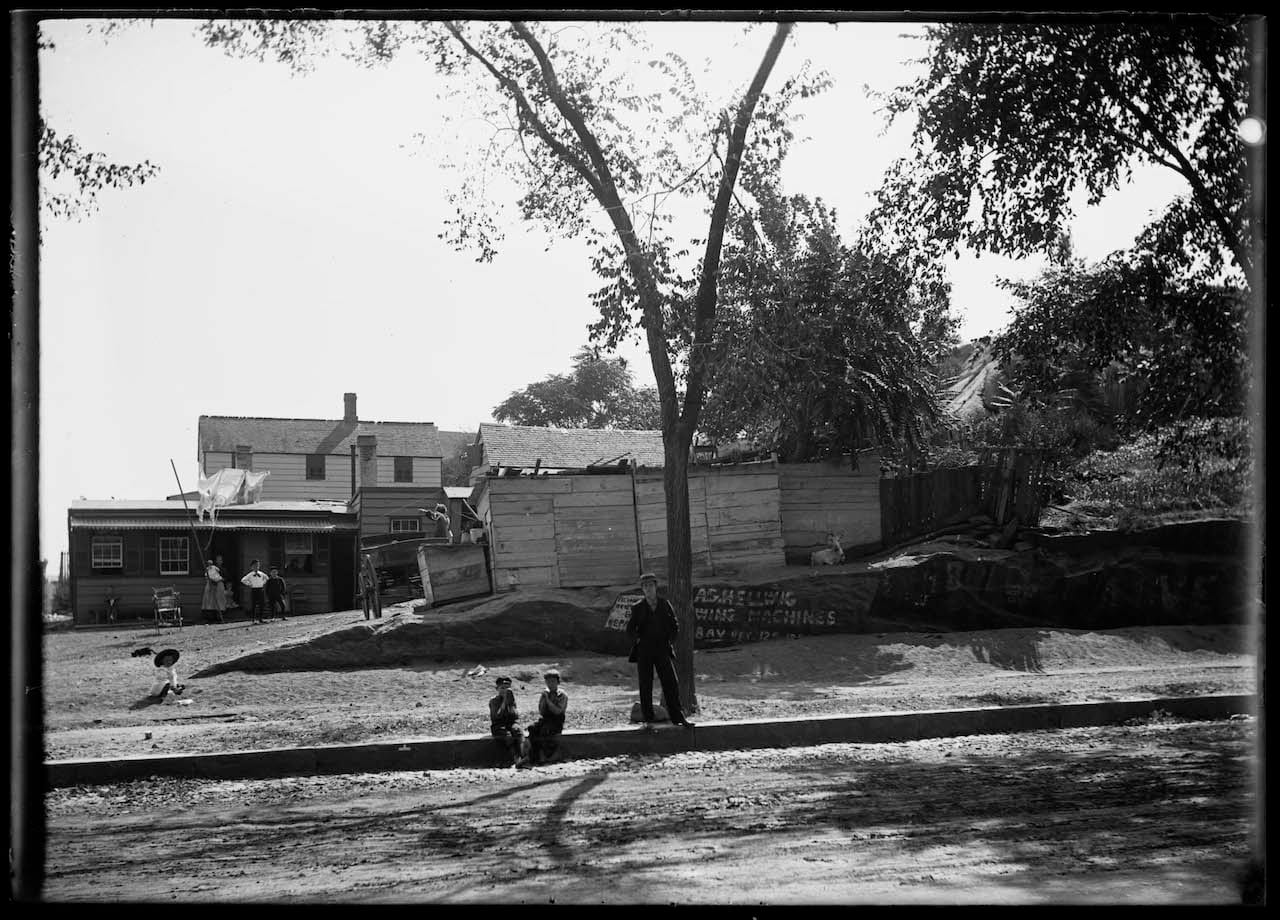 The Robert L. Bracklow Photograph Collection