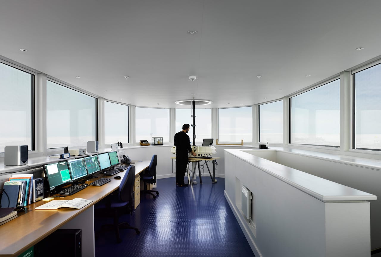 Upper-level climate observatory with 360 ̊ views of the Brunt Ice Shelf. (© James Morris)