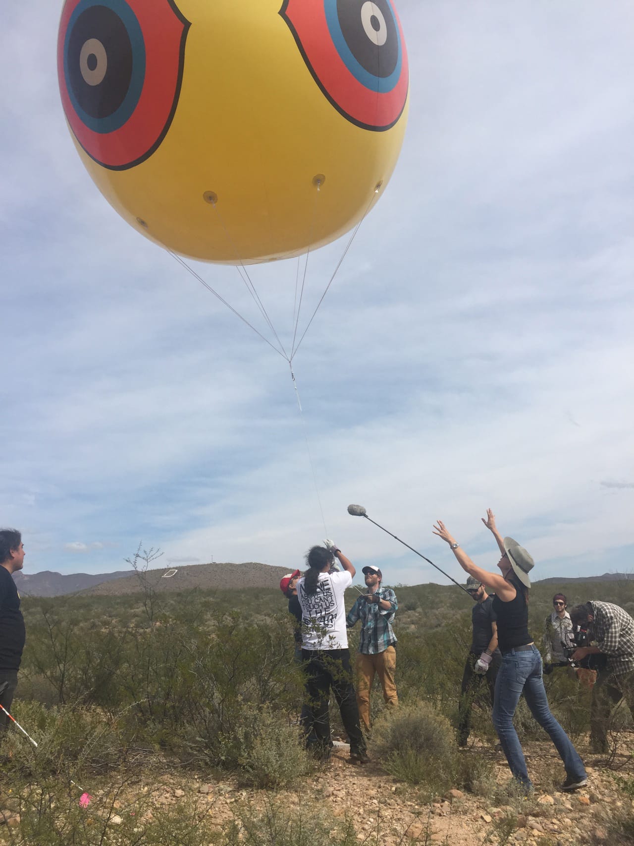 Raising one of the balloons (click to enlarge)