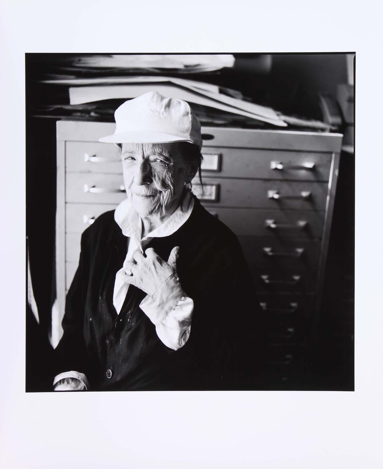 Louise Bourgeois at home, New York, 1996 (Photo: © Jean-François Jaussaud / Art: © The Easton Foundation)
