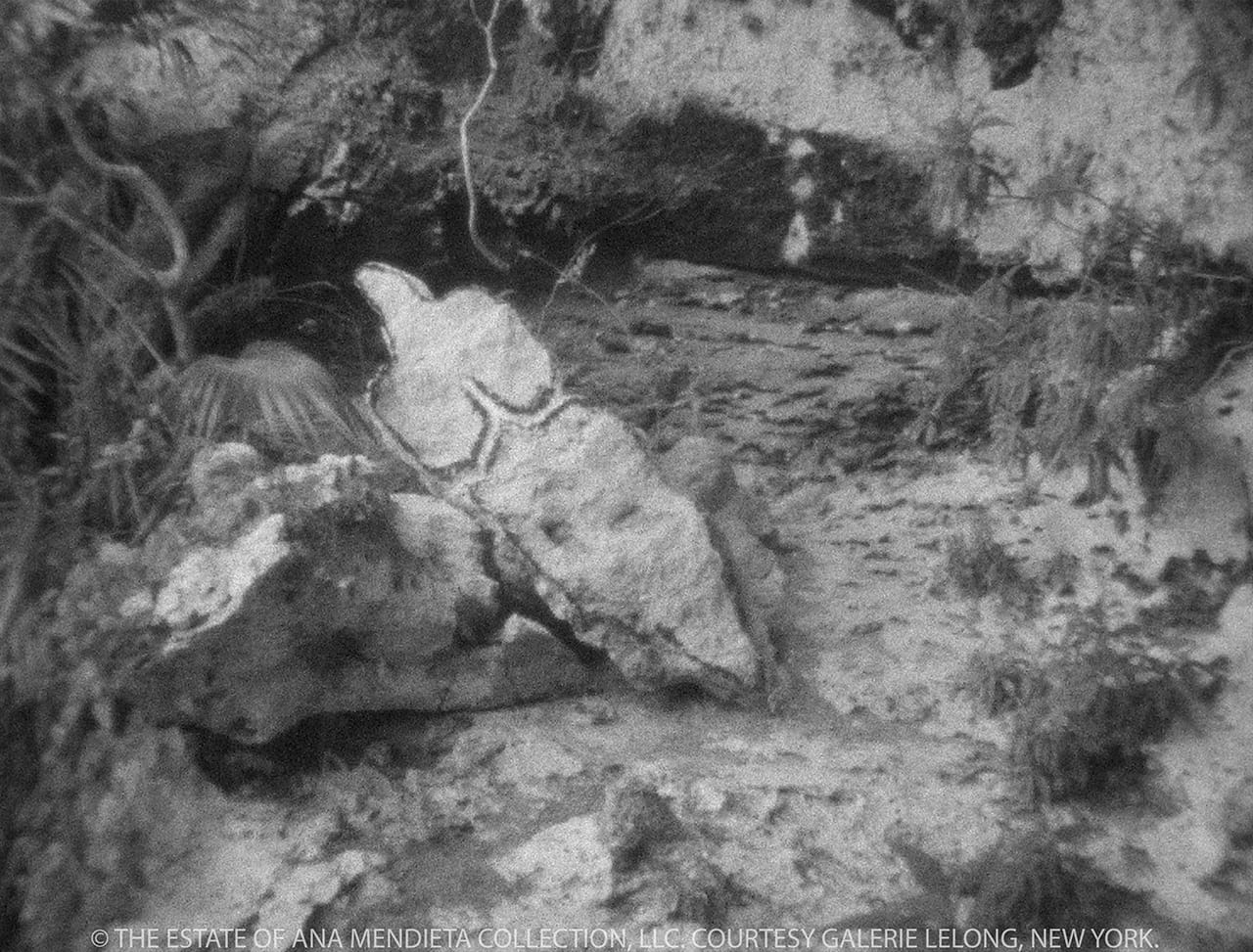 Ana Mendieta, "Esculturas Rupestres" (Rupestrian Sculptures, 1981), Super 8 film, black and white, silent