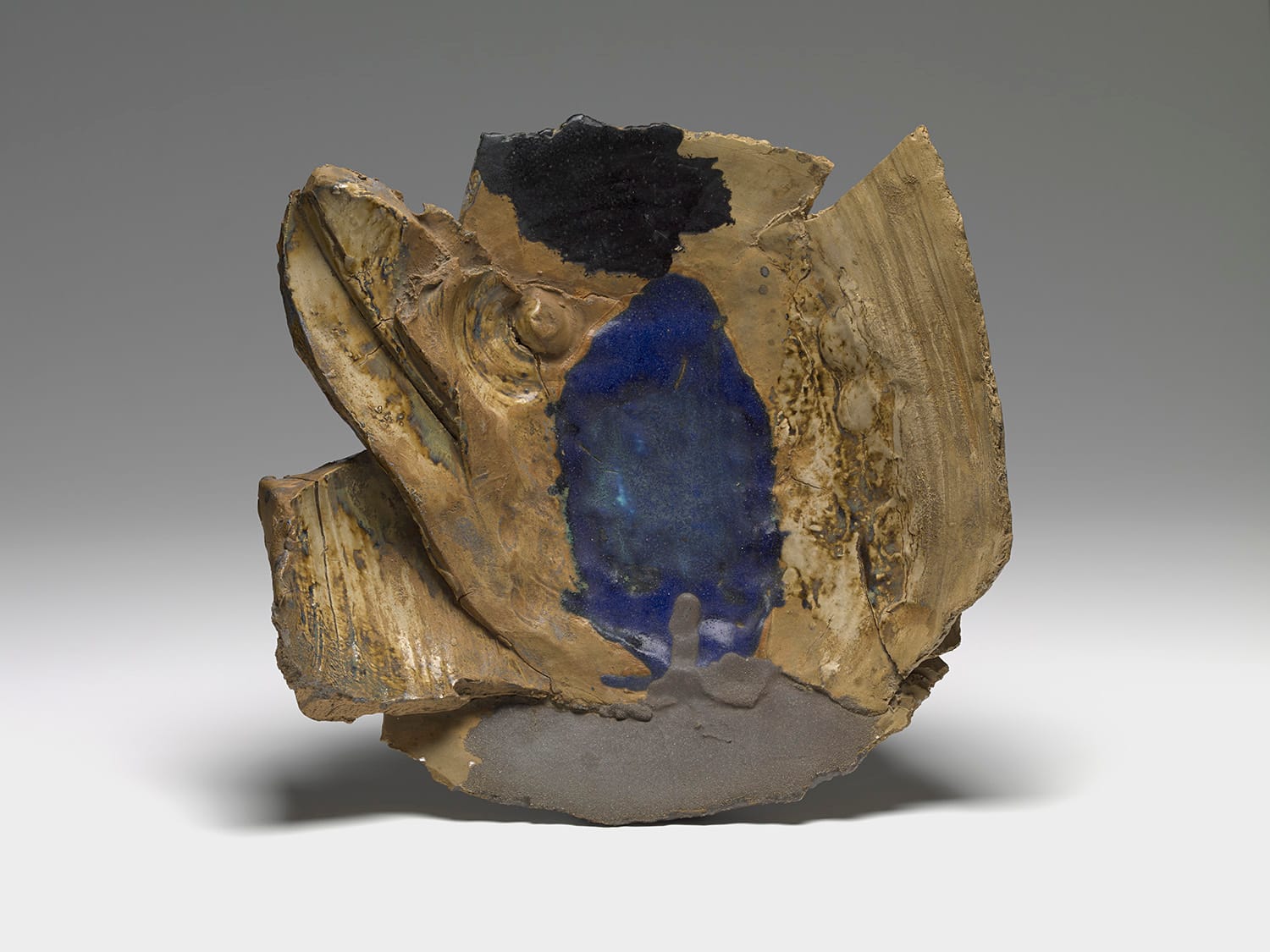 Peter Voulkos, Untitled Plate (1996), wood-fired stoneware, 19 x 19 x 5 in