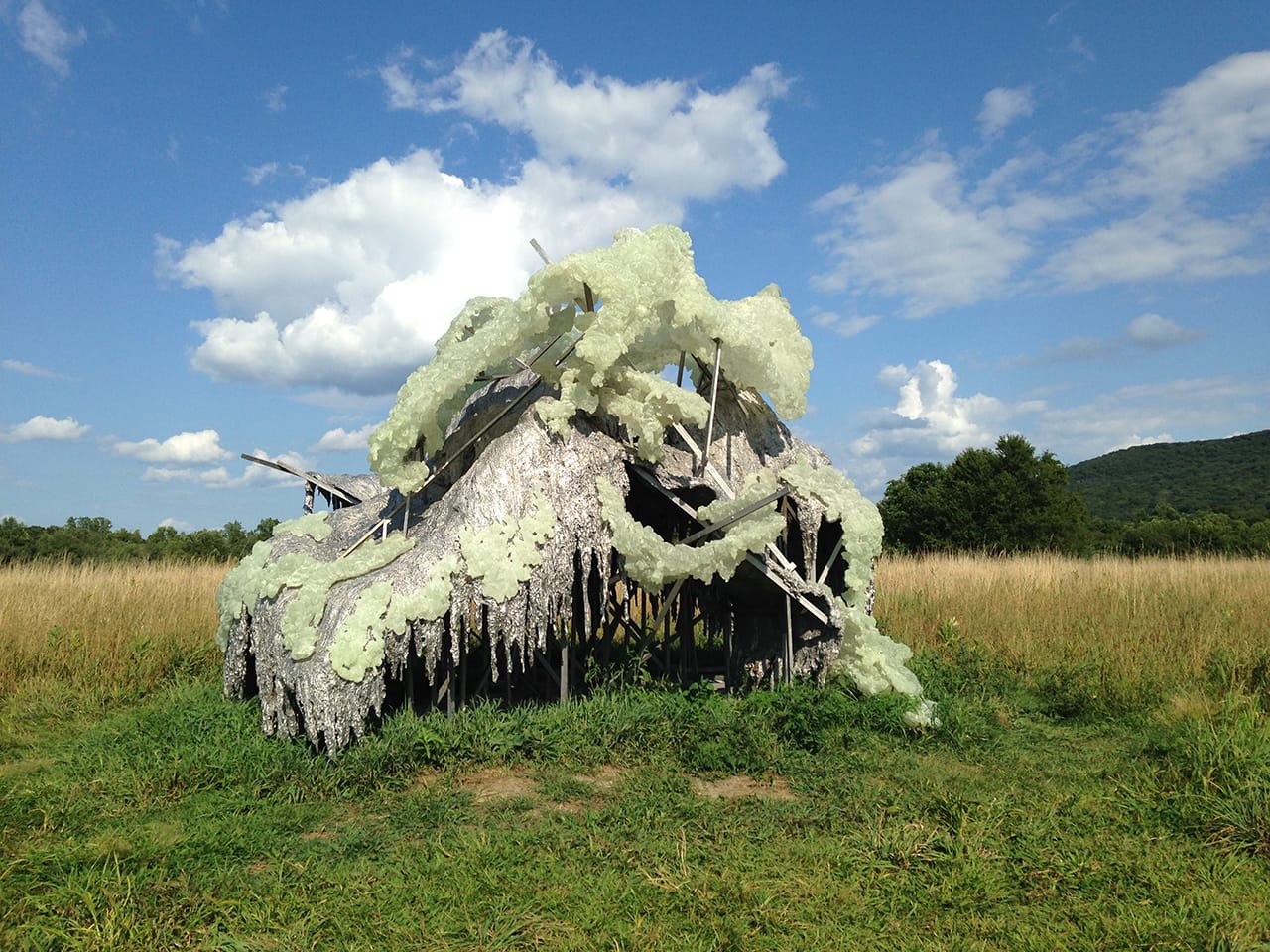 Lynda Benglis's "Hill and Clouds" (2014) at Storm King Art Center (photo by Jillian Steinhauer/Hyperallergic)