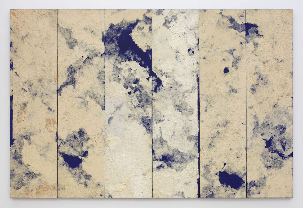 Chung Chang-sup, "Untitled” (1992), tak fiber on canvas, 102 3/8 x 153 17/32 in. (photo by Guillaume Ziccarelli, courtesy Galerie Perrotin)