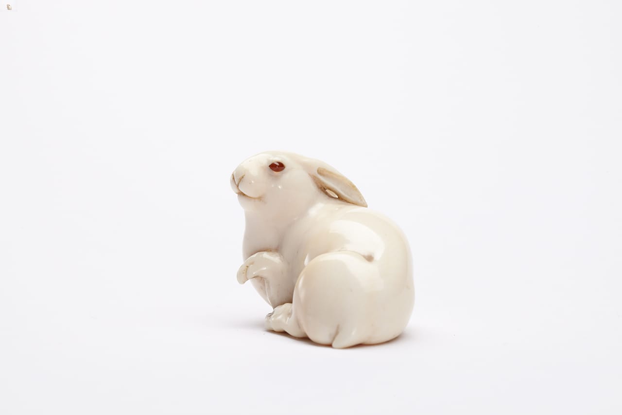 "The Hare with Amber Eyes," one of the netsuke inherited by de Waal (click to enlarge)